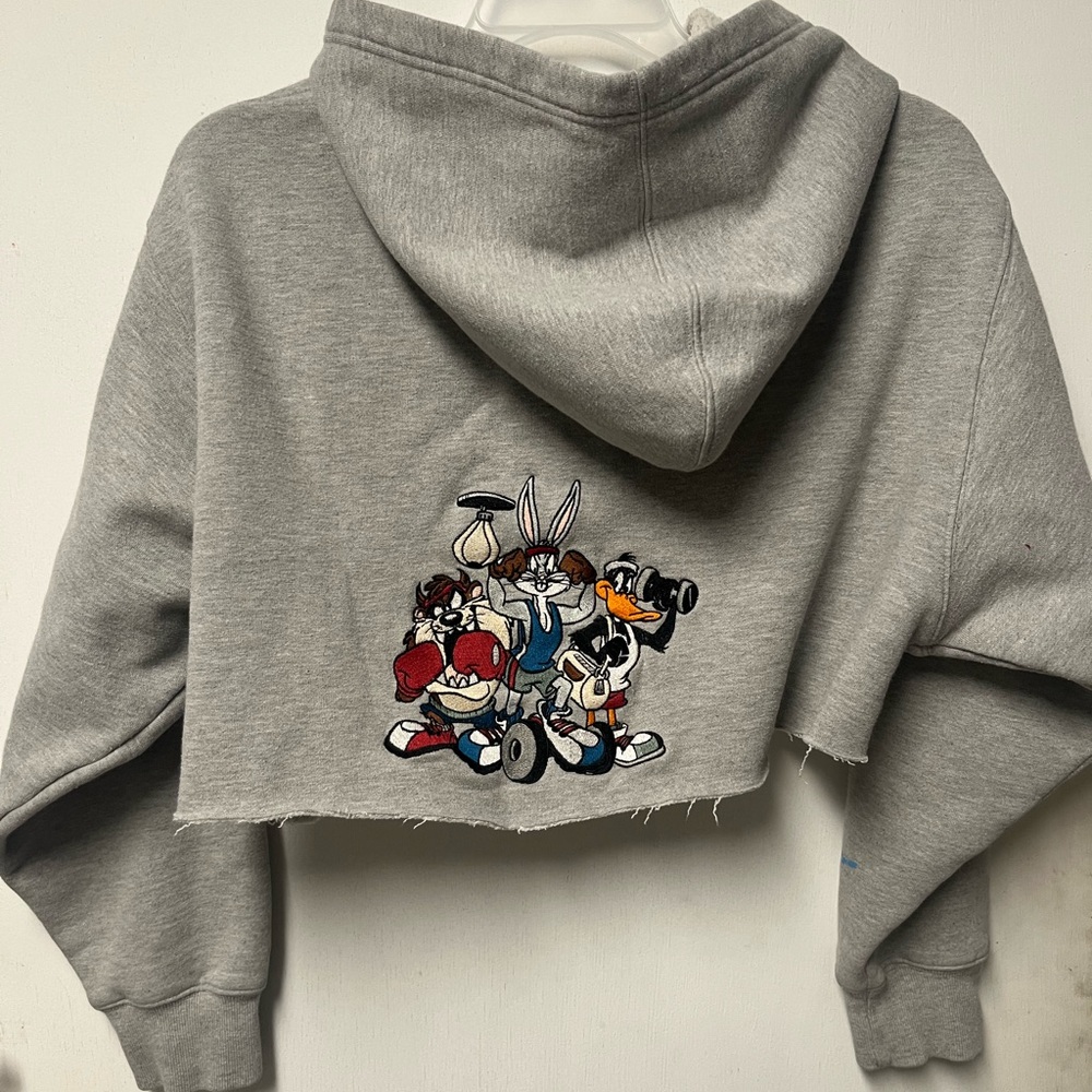 VTG Acme Clothing Co LOONEY TUNES EMBROIDERED HOODIE XL Distressed Cutoff Workou